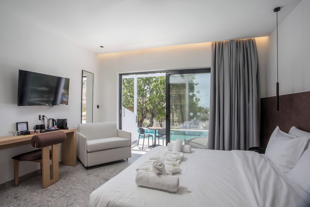 Aiora Aqua Resort — Hotel rooms in Lardos, South Aegean