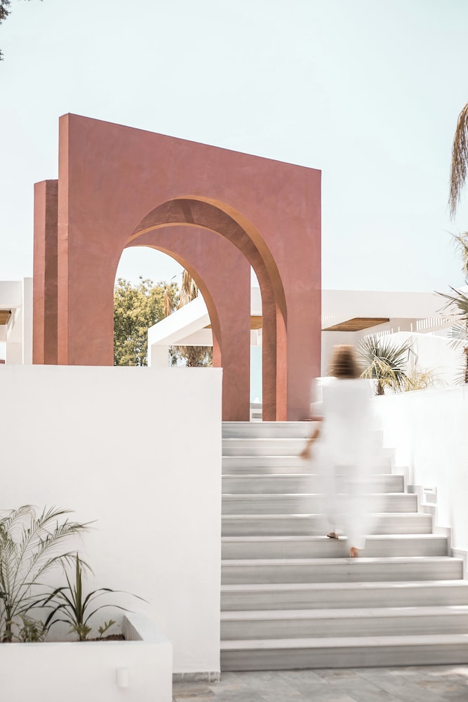 Aiora Aqua Resort — Hotel building in Lardos, South Aegean