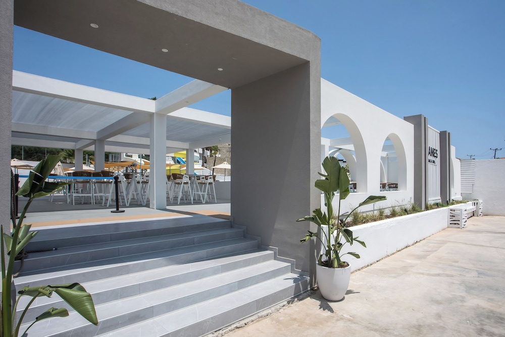 Aiora Aqua Resort — Restaurant & bars in Lardos, South Aegean