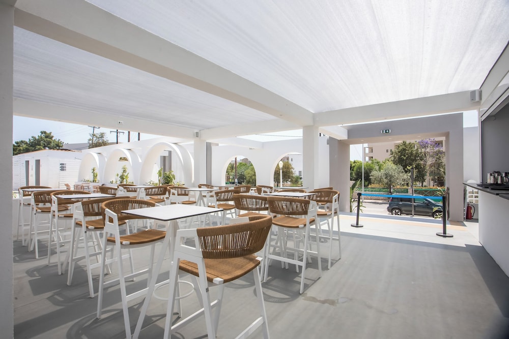 Aiora Aqua Resort — Restaurant & bars in Lardos, South Aegean