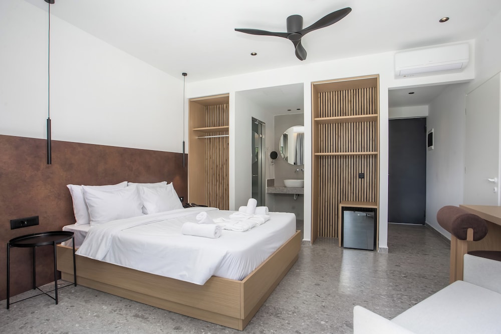 Aiora Aqua Resort — Hotel rooms in Lardos, South Aegean