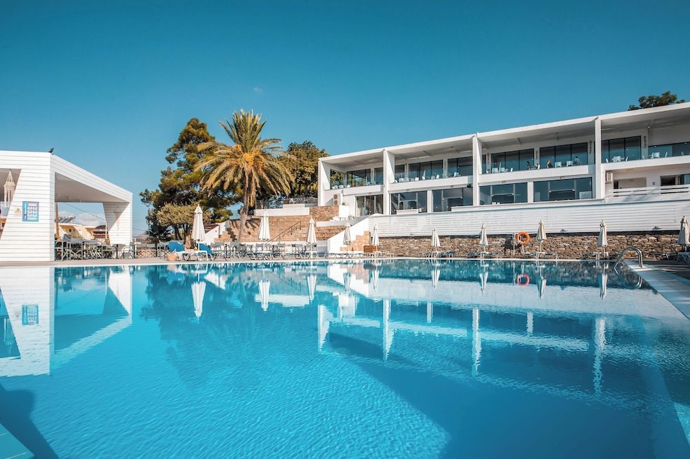 Aiora Aqua Resort