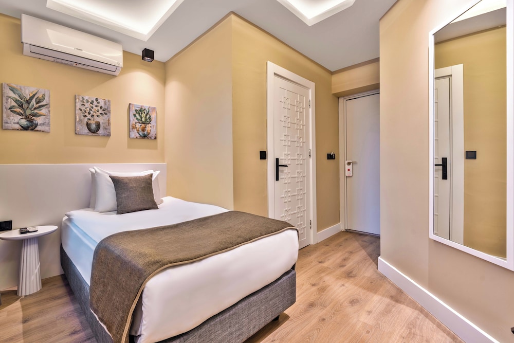 Route Hotel Kaleici — Rooms in Antalya