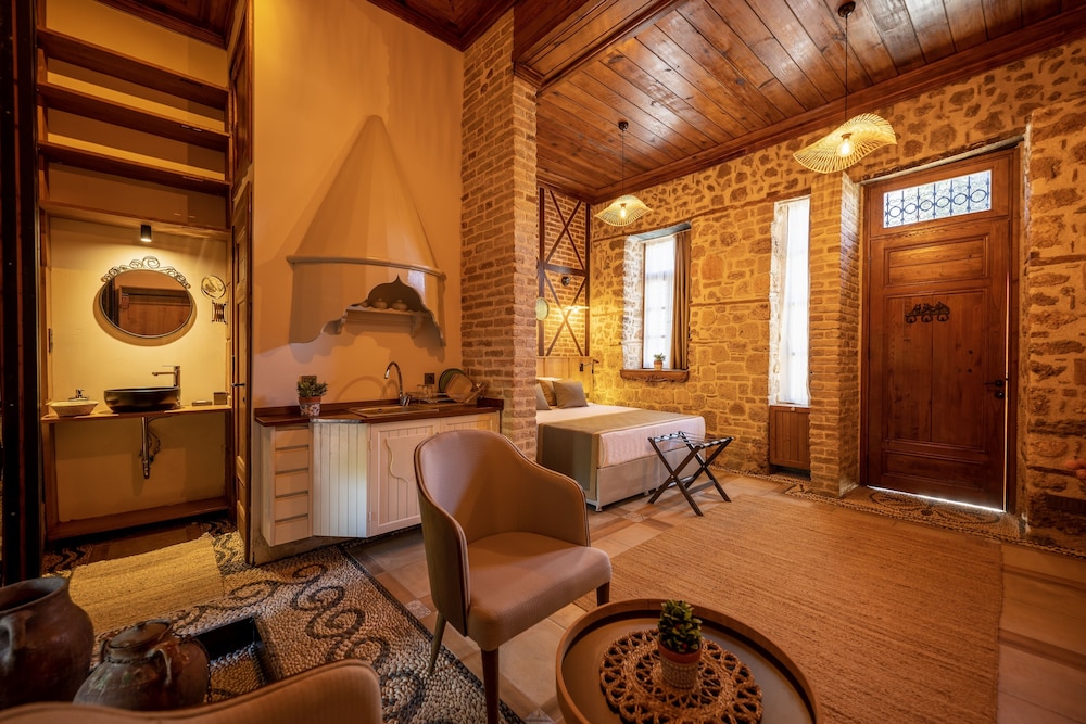 Route Hotel Kaleici — Rooms in Antalya