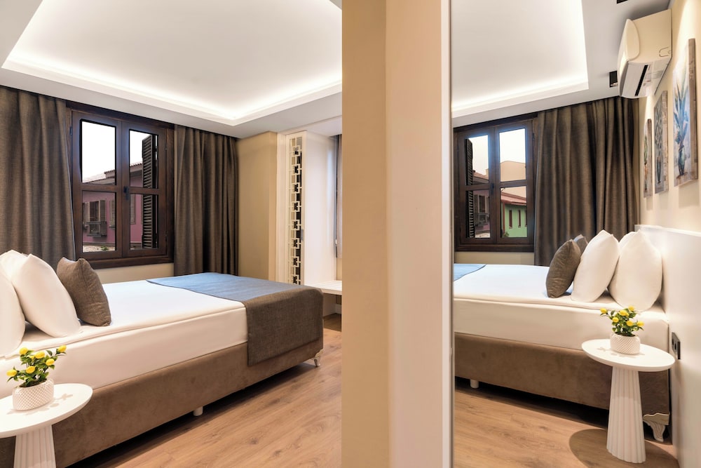 Route Hotel Kaleici — Rooms in Antalya