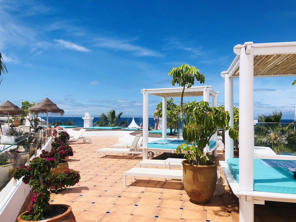Flamingo Beach Mate — Swimming pool in Costa Adeje, Canary Islands