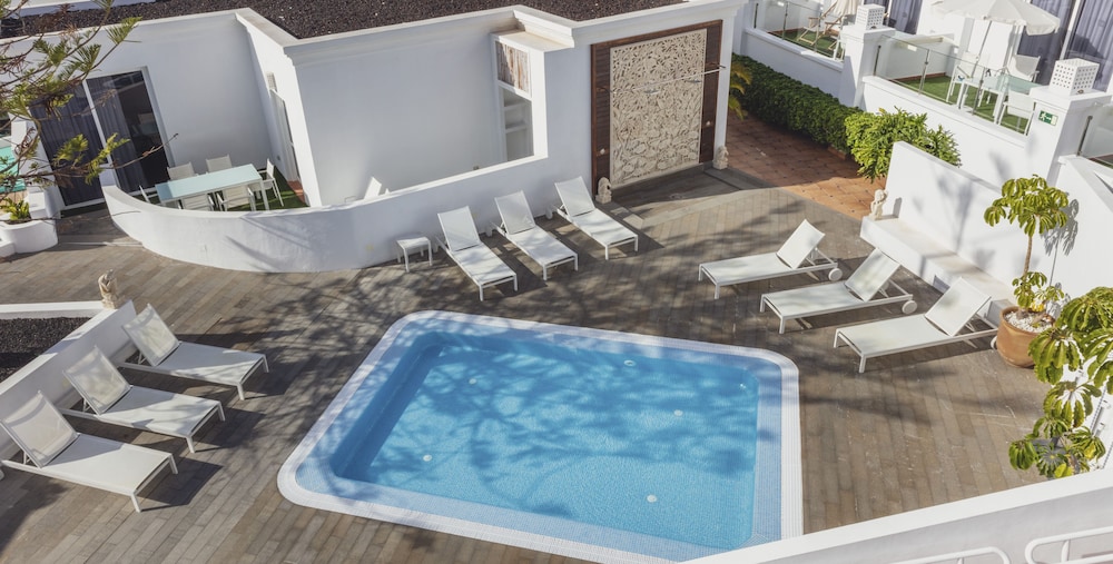 Flamingo Beach Mate — Swimming pool in Costa Adeje, Canary Islands