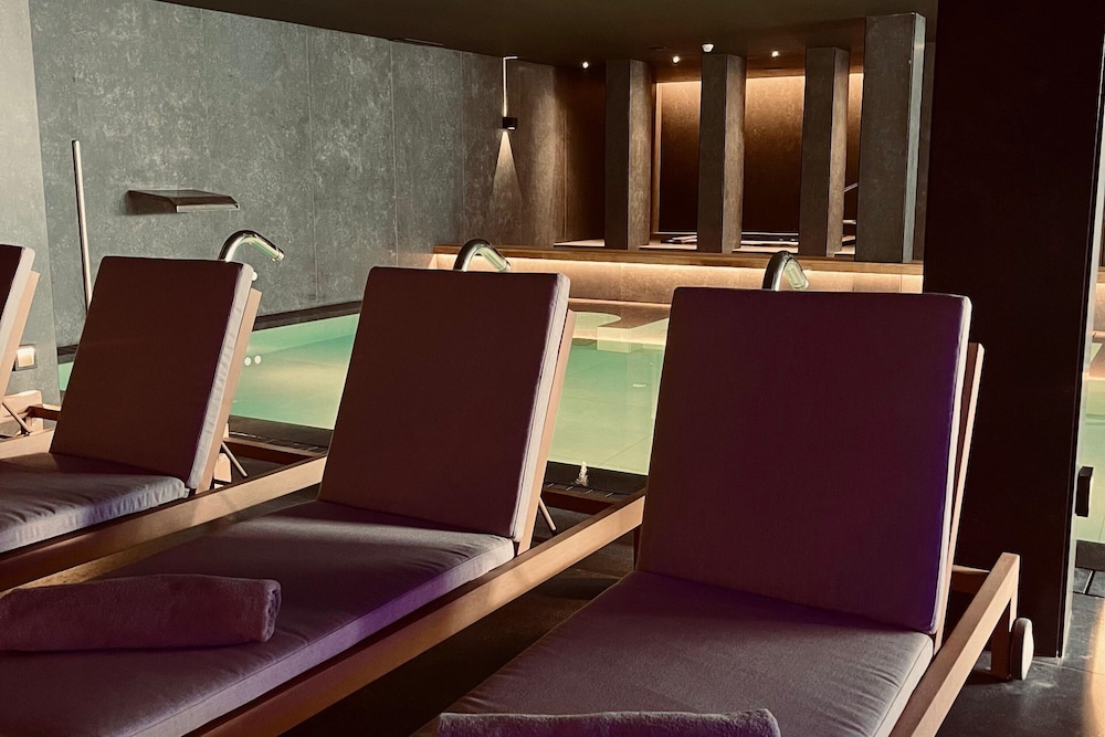 Flamingo Beach Mate — Spa in Costa Adeje, Canary Islands