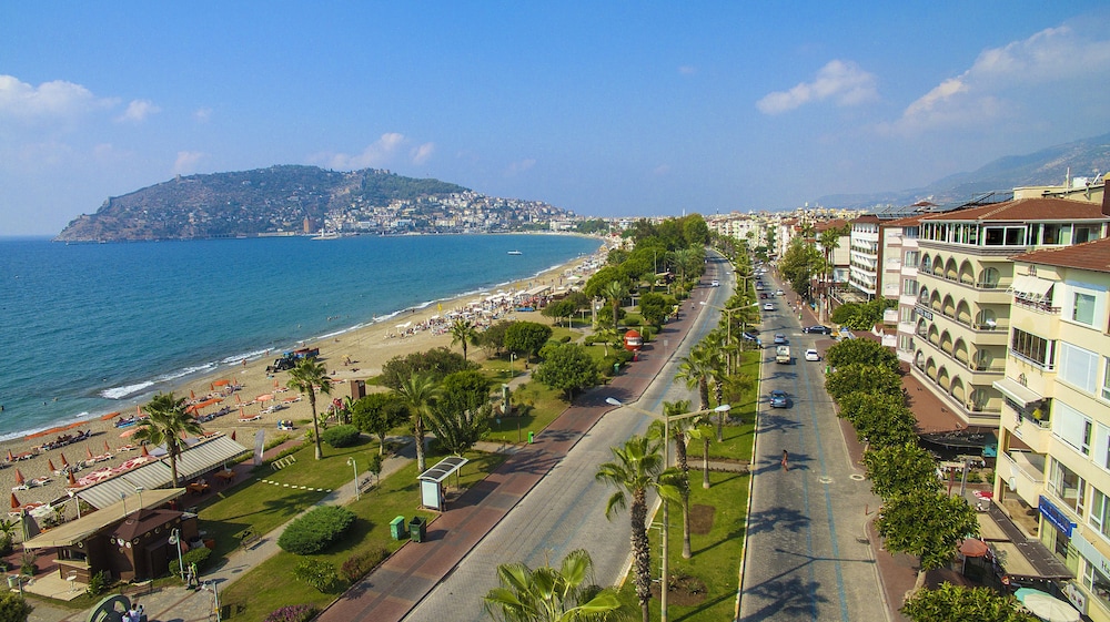 Wien Star Hotel — Beach in Alanya