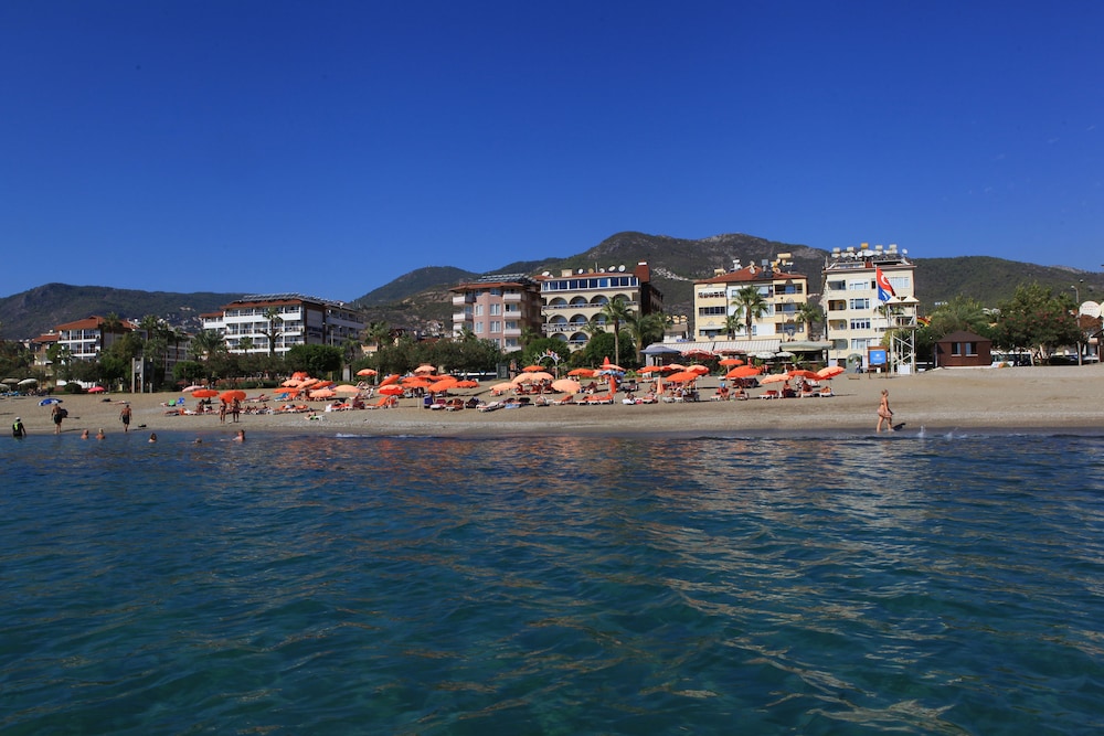 Wien Star Hotel — Beach in Alanya