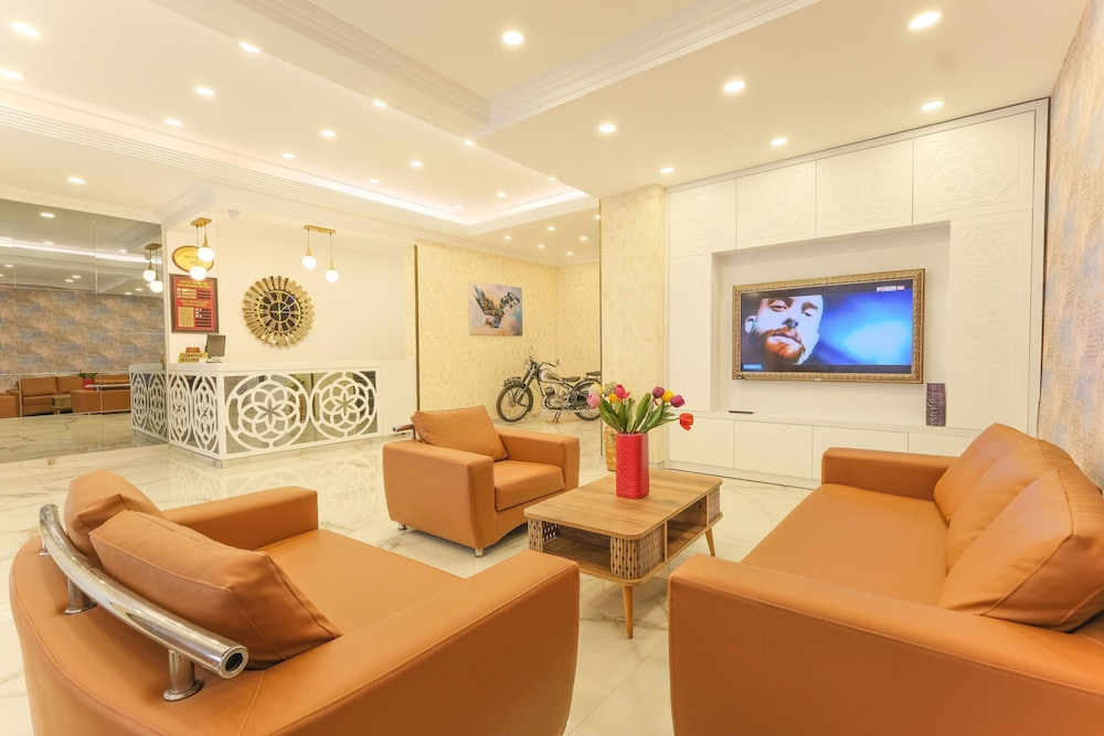 Wien Star Hotel — Hotel building in Alanya