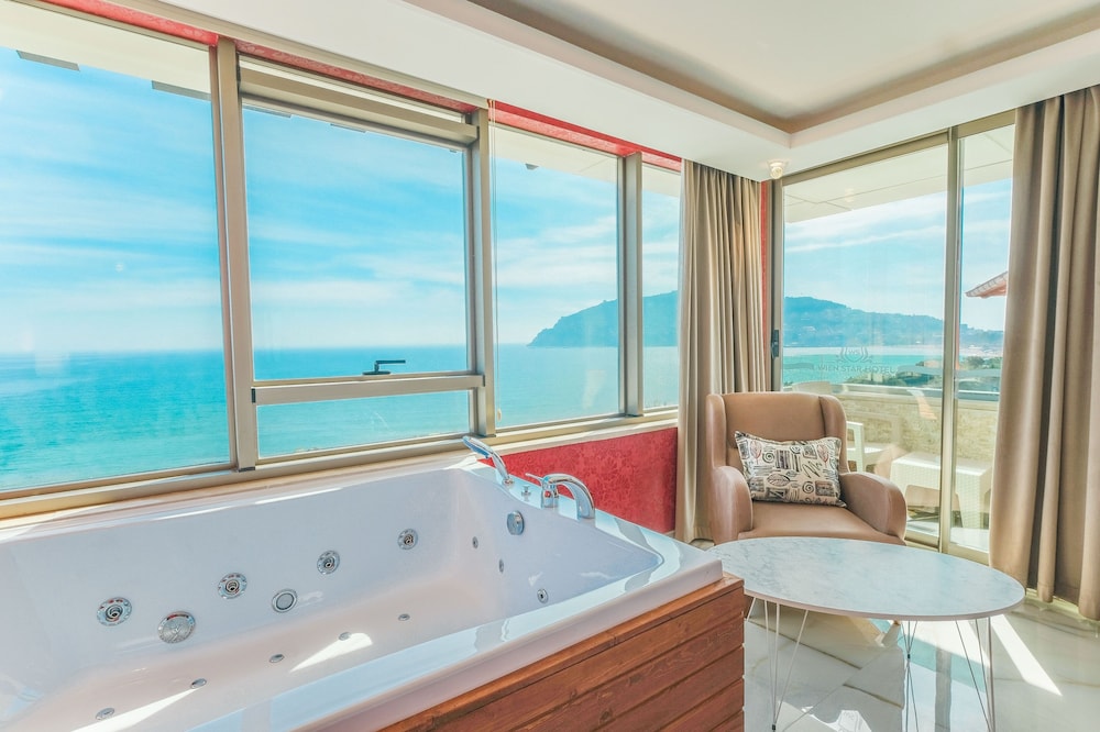 Wien Star Hotel — Main photo in Alanya