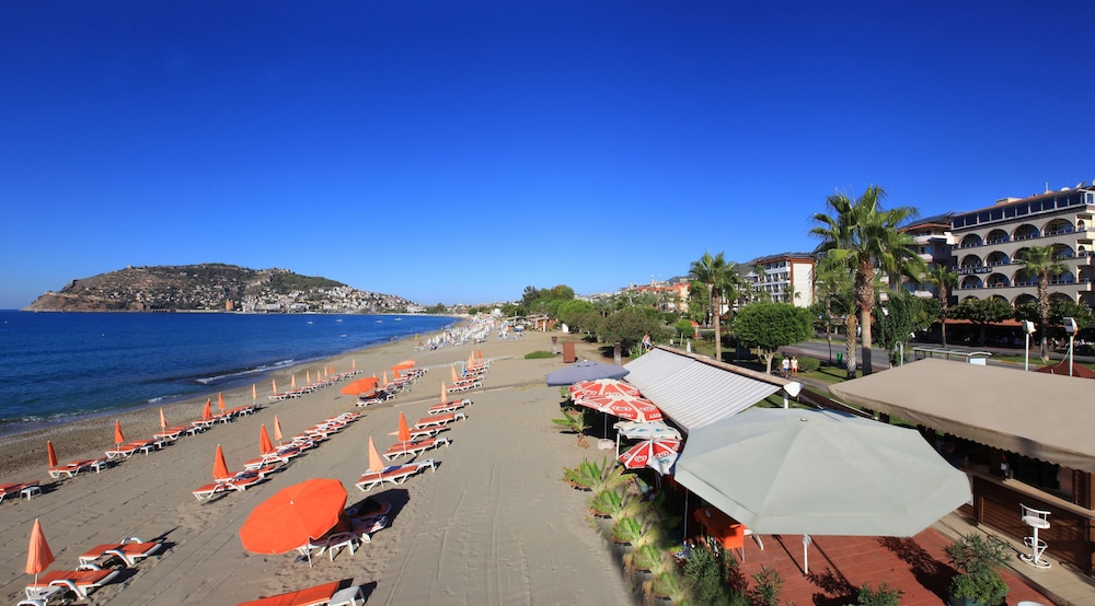 Wien Star Hotel — Beach in Alanya
