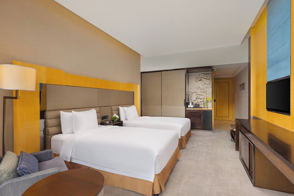 Crowne Plaza Beijing Lido by IHG — Hotel rooms in Beijing, Beijing