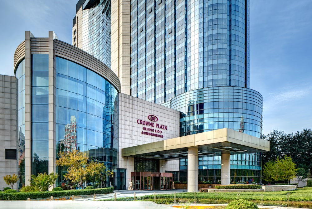 Crowne Plaza Beijing Lido by IHG — Hotel building in Beijing, Beijing