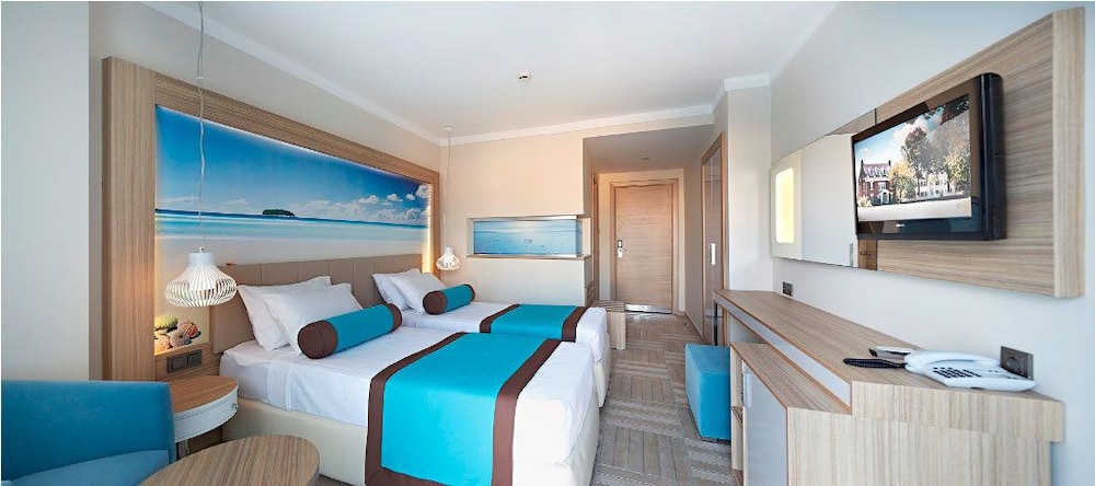 Blue Bay Platinum Hotel — Rooms in Marmaris, Mugla