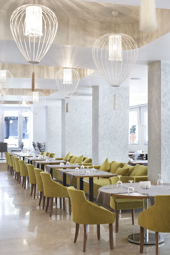 Blue Bay Platinum Hotel — Restaurant in Marmaris, Mugla
