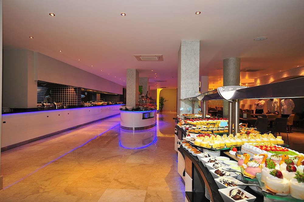 Blue Bay Platinum Hotel — Restaurant in Marmaris, Mugla