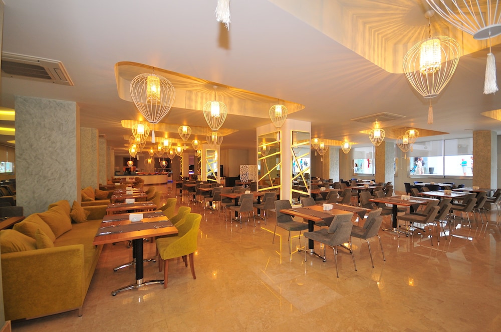 Blue Bay Platinum Hotel — Restaurant in Marmaris, Mugla