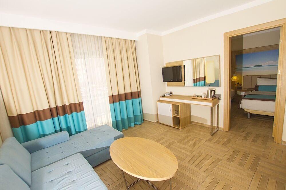 Blue Bay Platinum Hotel — Rooms in Marmaris, Mugla