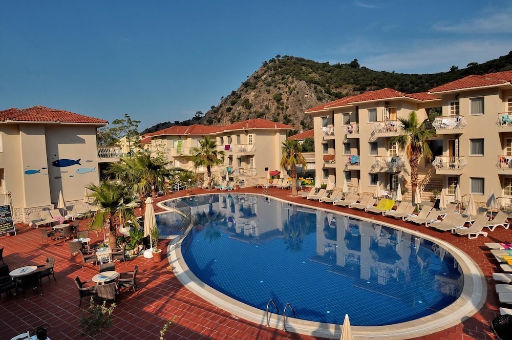 The Blue Lagoon Deluxe Hotel — Main photo in Fethiye, Mugla