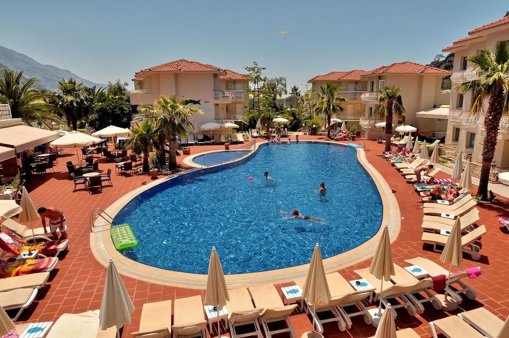 The Blue Lagoon Deluxe Hotel — Swimming pool in Fethiye, Mugla