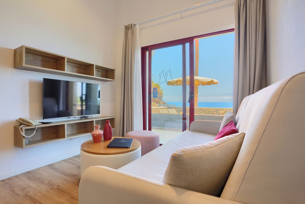 Atalaya de Jandía by LIVVO — Hotel rooms in Esquinzo, Canary Islands