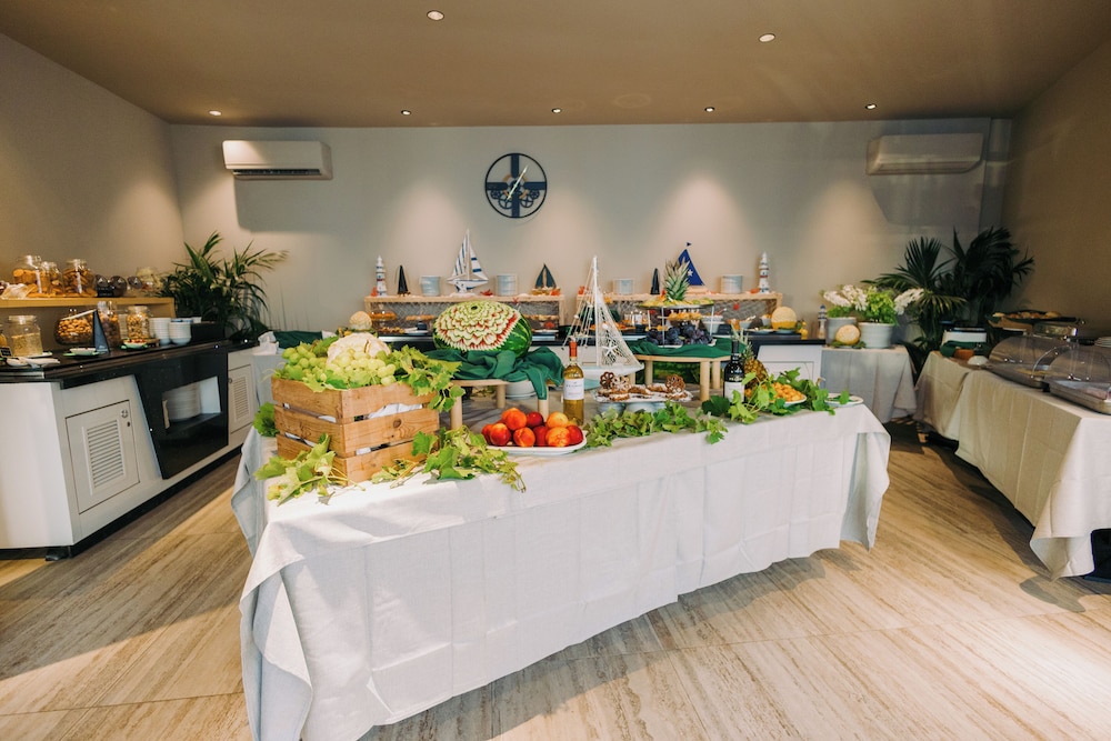 Baitan Hotel — Restaurant in Marsala, Sicily