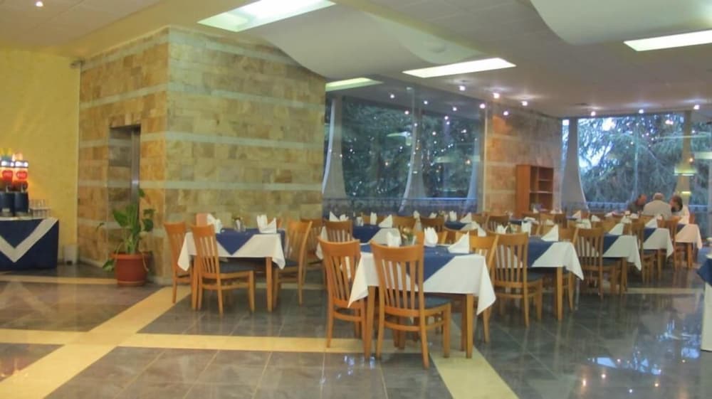 Hotel Laguna Garden — Restaurant & bars in Albena, Dobrich