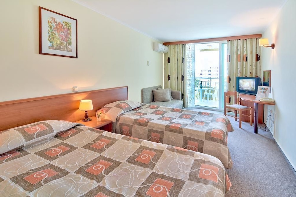 Hotel Laguna Garden — Hotel rooms in Albena, Dobrich