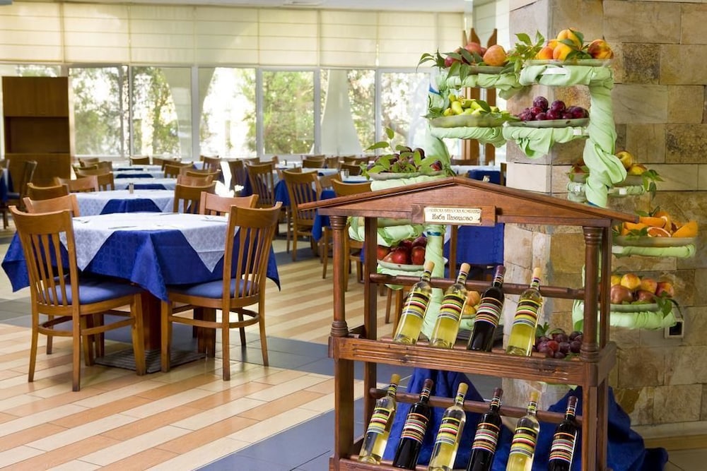 Hotel Laguna Garden — Restaurant & bars in Albena, Dobrich