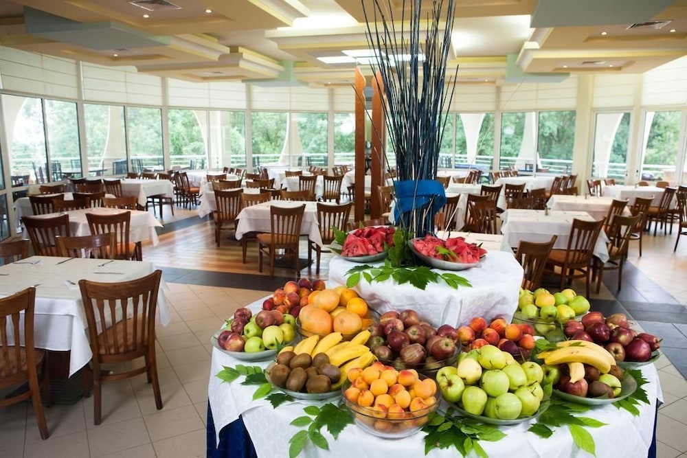 Hotel Laguna Garden — Restaurant & bars in Albena, Dobrich