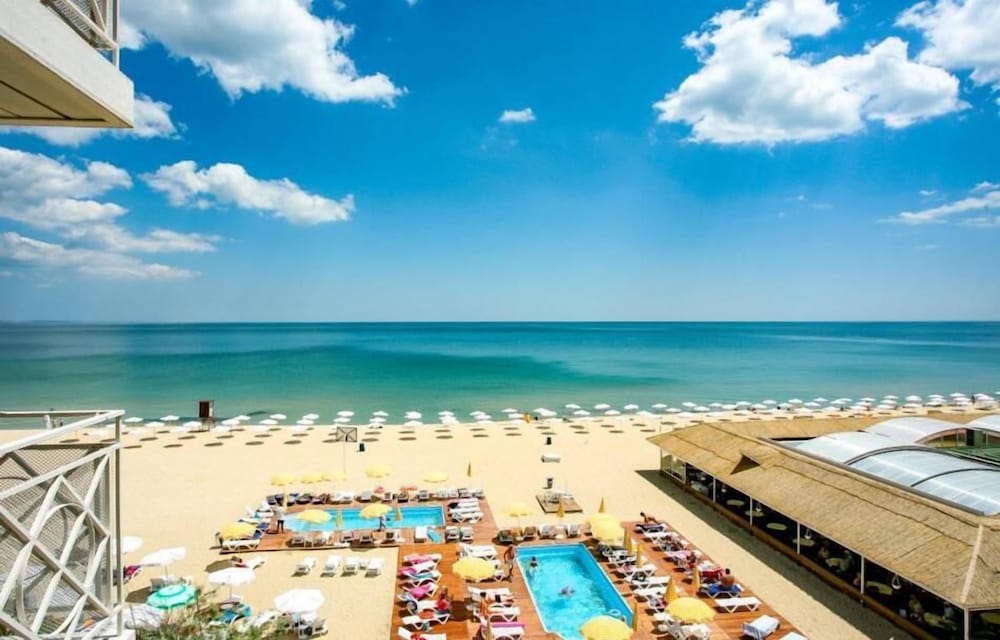 Hotel Slavuna — Beach in Albena, Dobrich