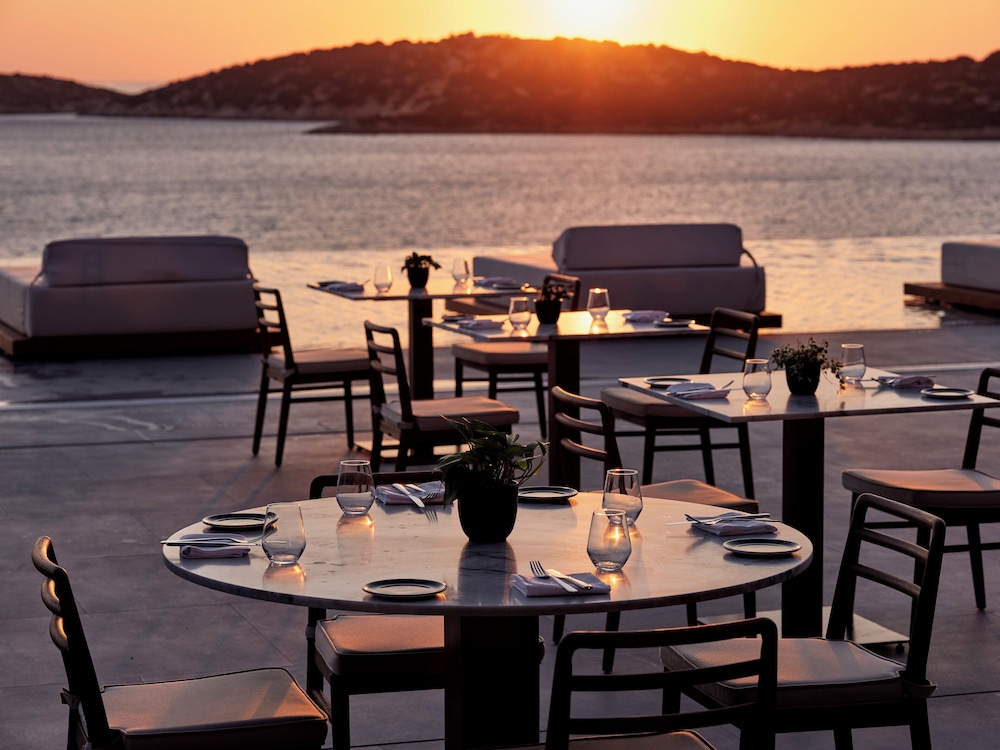 InterContinental Crete by IHG — Restaurant & bars in Ammoudara (Agios Nikolaos)