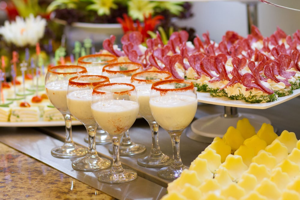 Madara Park Hotel — Restaurant & bars in Golden Sands, Varna Region