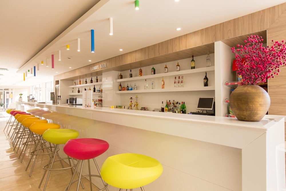 Madara Park Hotel — Restaurant in Golden Sands, Varna Region