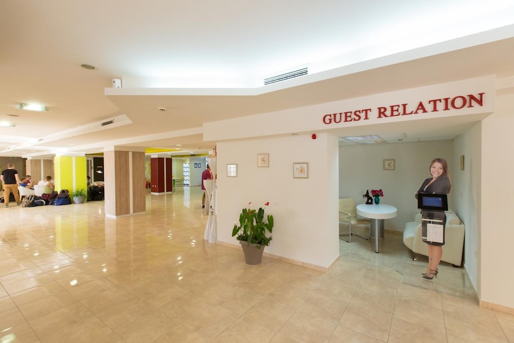 Madara Park Hotel — Hotel building in Golden Sands, Varna Region