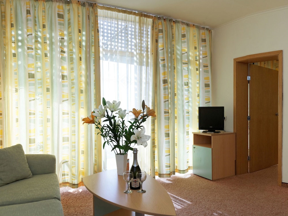 Atlas Hotel — Hotel rooms in Golden Sands, Varna Region