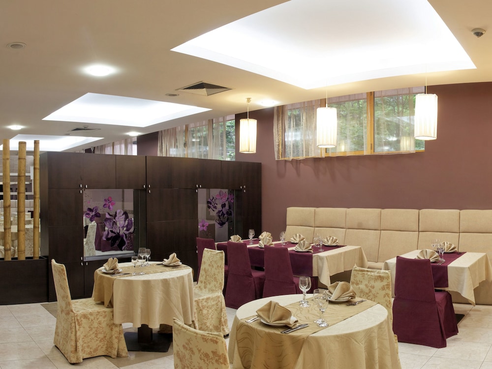Atlas Hotel — Restaurant & bars in Golden Sands, Varna Region