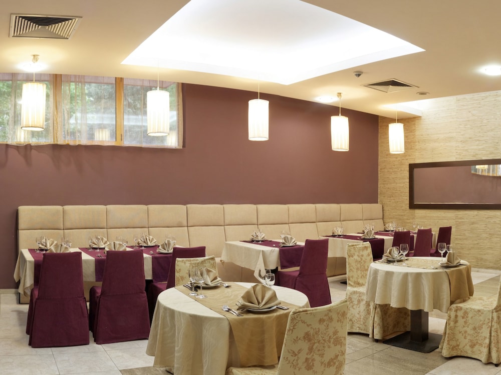 Atlas Hotel — Restaurant & bars in Golden Sands, Varna Region
