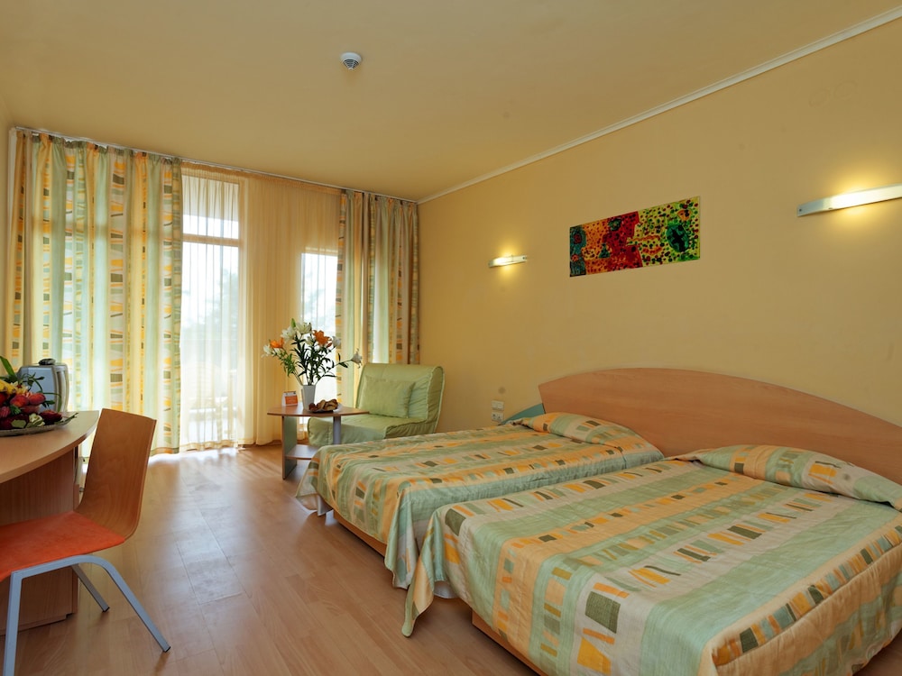 Atlas Hotel — Hotel rooms in Golden Sands, Varna Region