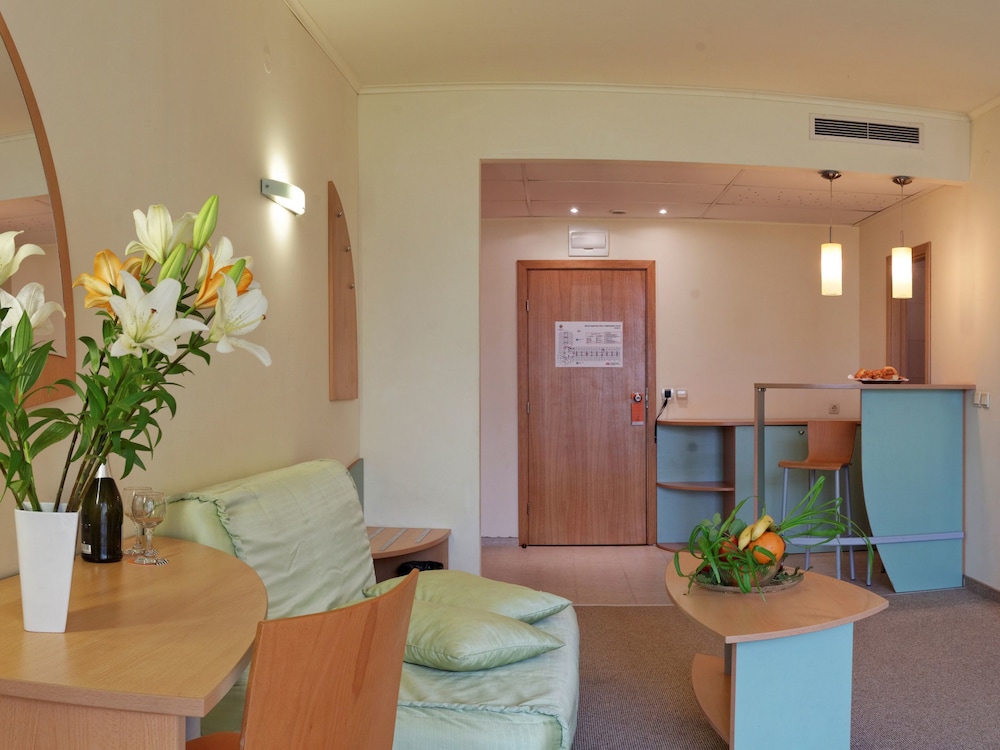 Atlas Hotel — Hotel rooms in Golden Sands, Varna Region