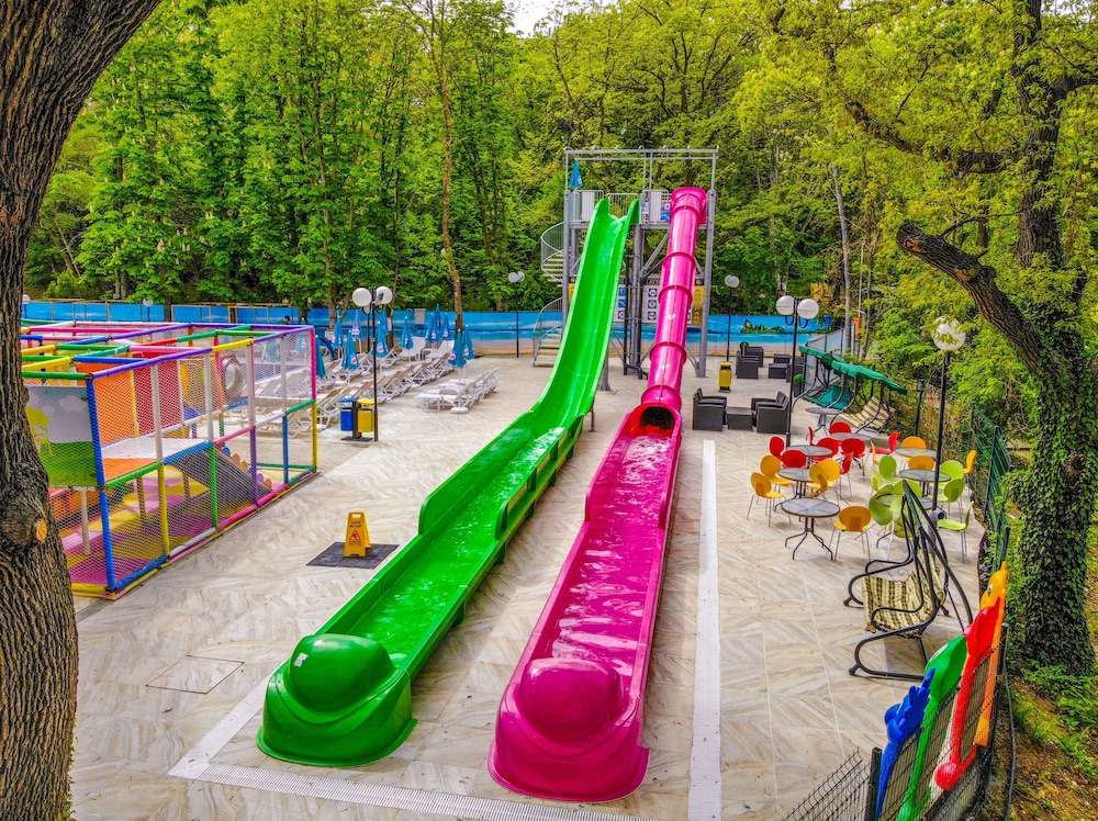 Prestige Deluxe Hotel & Aquapark Club - All Inclusive — Attractions for children in Golden Sands, Varna Region