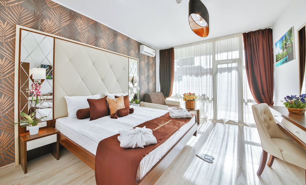 Prestige Deluxe Hotel & Aquapark Club - All Inclusive — Hotel rooms in Golden Sands, Varna Region