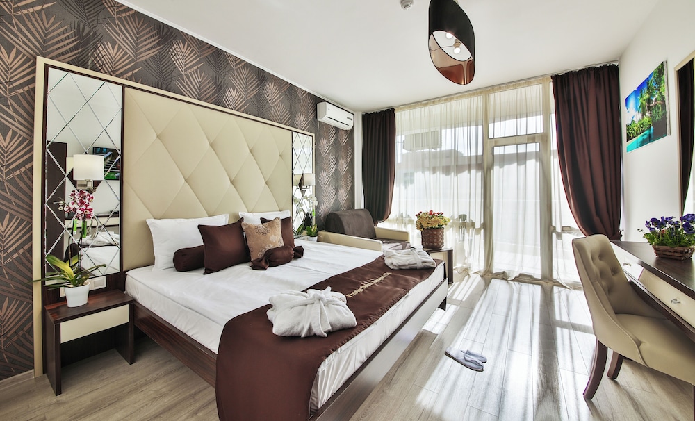 Prestige Deluxe Hotel & Aquapark Club - All Inclusive — Hotel rooms in Golden Sands, Varna Region