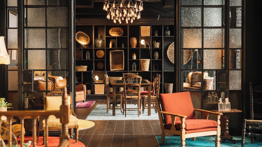 Ruby Molly Hotel Dublin by IHG — Restaurant & bars in Dublin, Dublin City