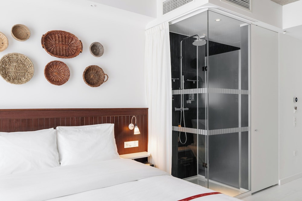 Ruby Molly Hotel Dublin by IHG — Hotel rooms in Dublin, Dublin City