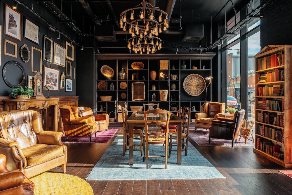 Ruby Molly Hotel Dublin by IHG — Restaurant & bars in Dublin, Dublin City