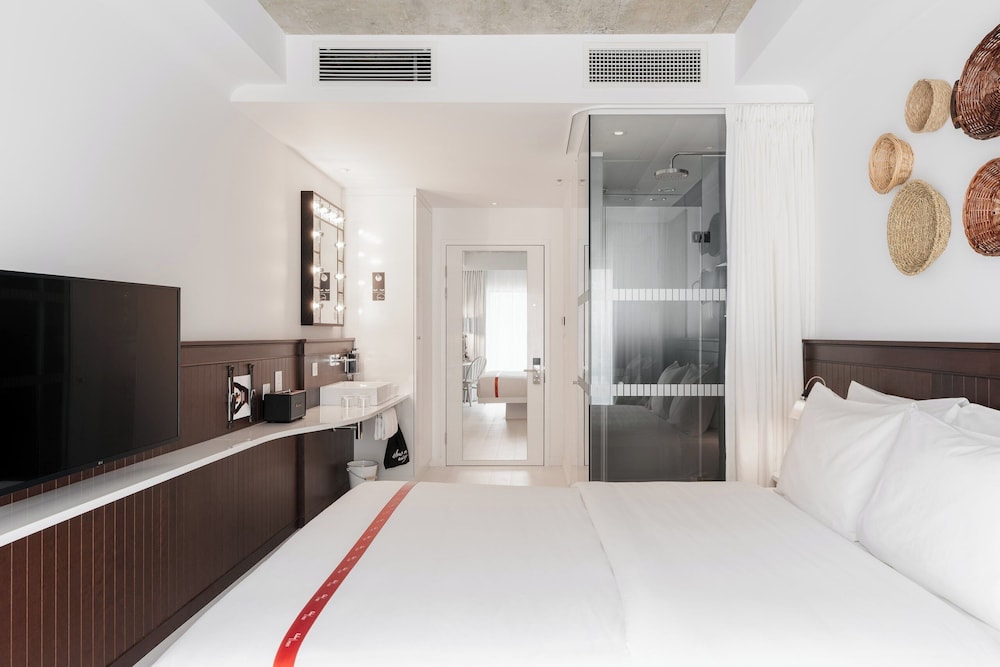 Ruby Molly Hotel Dublin by IHG — Hotel rooms in Dublin, Dublin City