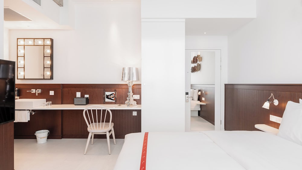 Ruby Molly Hotel Dublin by IHG — Hotel rooms in Dublin, Dublin City